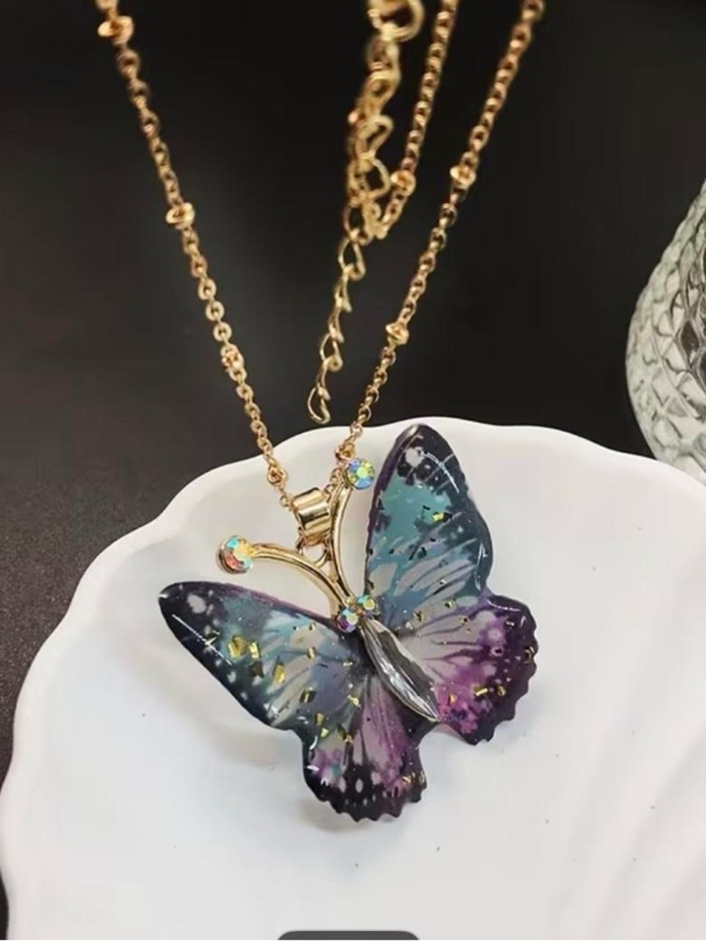 1pc Stylish Bohemian Style Colorful Glitter Resin Butterfly Pendant Necklace